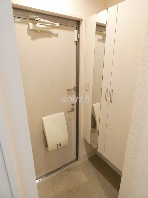 玄関　シューズＢＯＸ付きの玄関