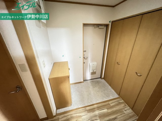 玄関　同型参考写真