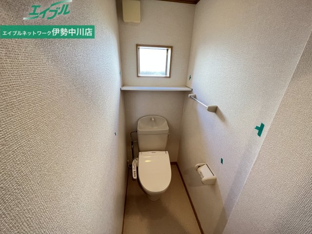 トイレ　同型参考写真