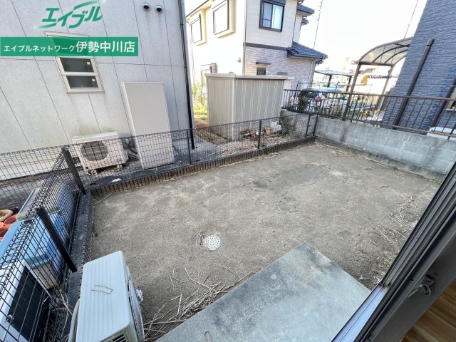 庭　同型参考写真