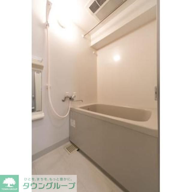 バス・シャワールーム　※写真は同タイプ住戸です。
