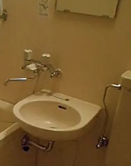 洗面設備　別のお部屋の室内写真になります。