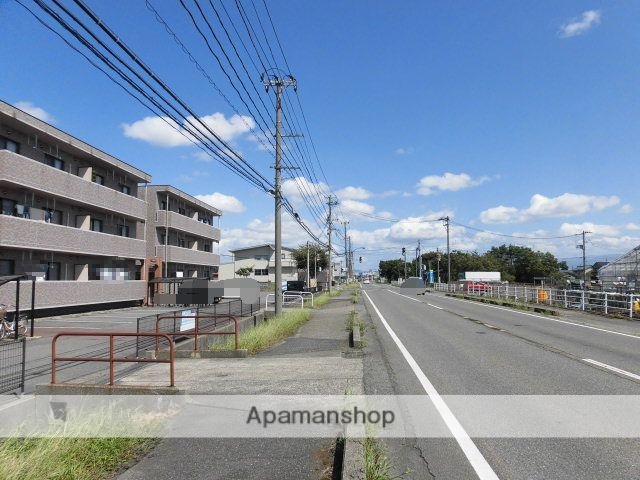 その他　前面道路（その他）まで0m