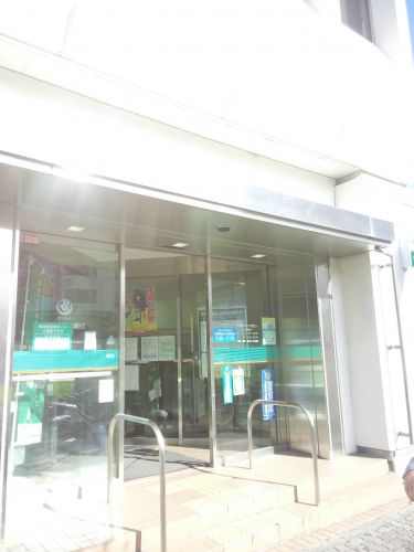 銀行　埼玉りそな銀行・武蔵浦和支店（銀行）まで2356m