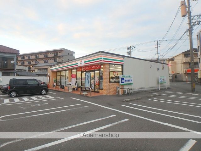 コンビニ　セブンイレブン（コンビニ）まで198m