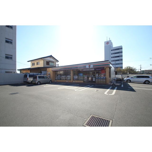 コンビニ　セブンイレブン土浦市民会館前店（コンビニ）まで610m