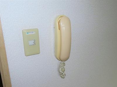 セキュリティ　インターホンあり