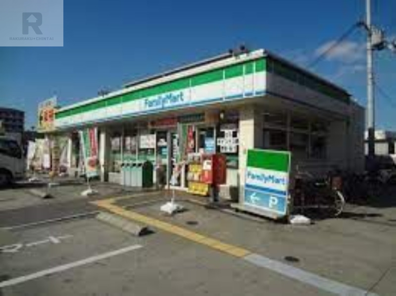 コンビニ　ファミリーマート小浦中環東大阪店（コンビニ）まで487m