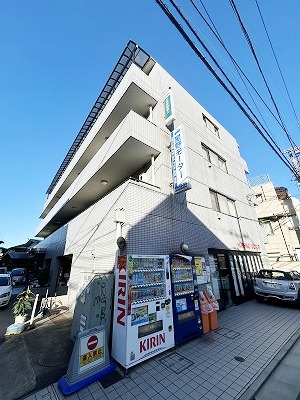 建物外観　お電話でお問い合わせ頂きますとスムーズに対応可能です!