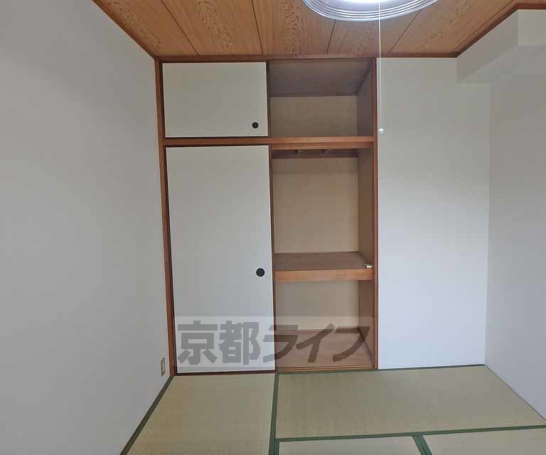 収納　押入れ収納スペースです