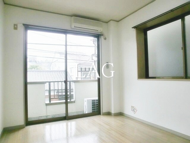 居室・リビング　洋室のお部屋です。