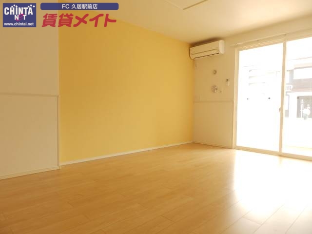 居室・リビング　別部屋参考写真