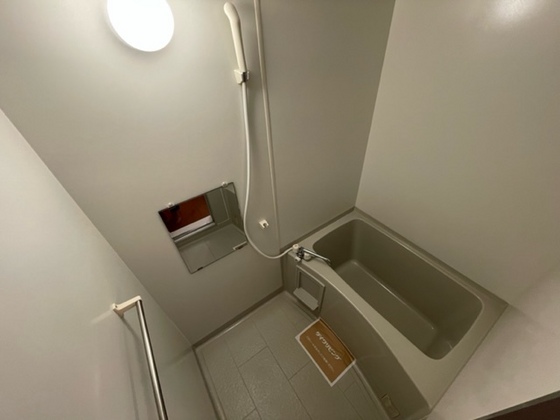 バス・シャワールーム　※別部屋の写真です