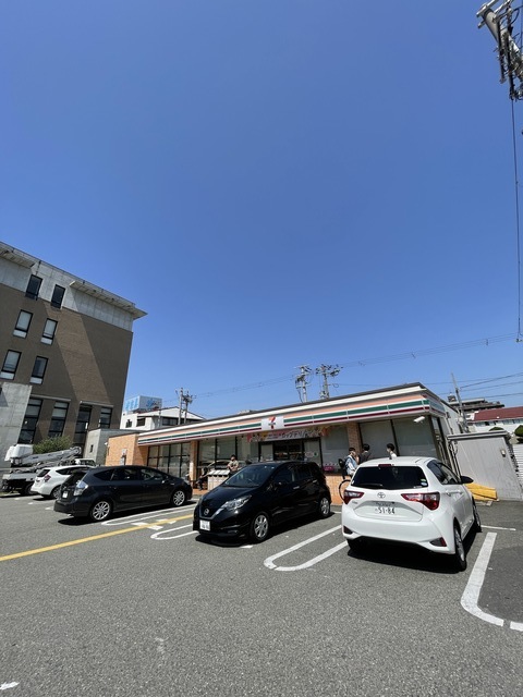 コンビニ　セブンイレブン大阪住道矢田5丁目店（コンビニ）まで536m