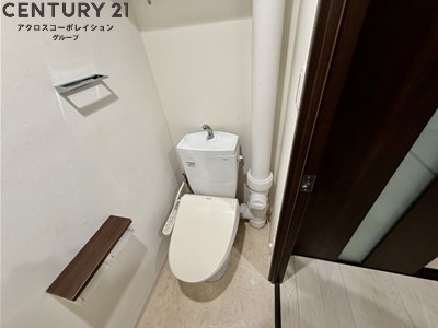 トイレ　シンプルで使いやすいトイレです♪