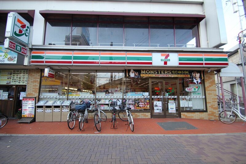 コンビニ　セブンイレブン名古屋栄生駅前店（コンビニ）まで8m