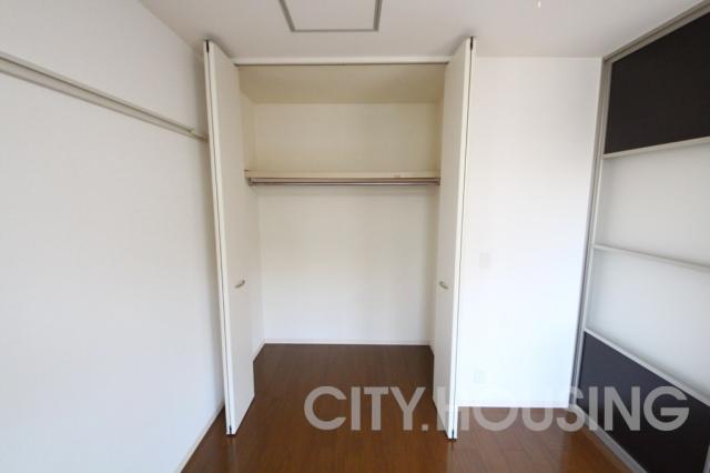 収納　※同タイプ部屋の写真です。