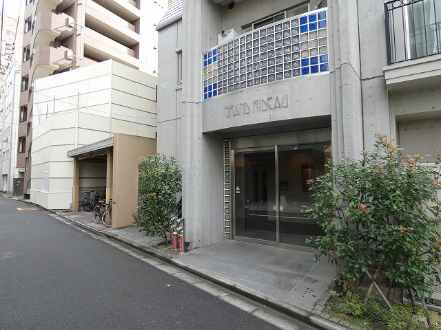 エントランス　エントランス