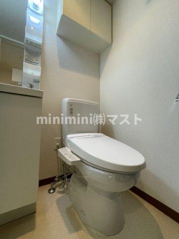 トイレ　ウォシュレット付