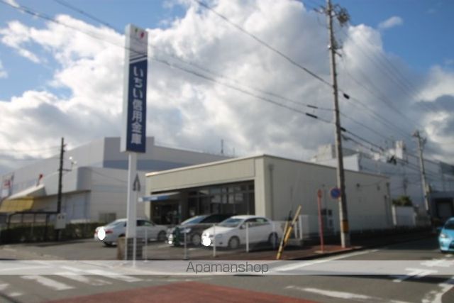 銀行　いちい信用金庫富田町支店（銀行）まで4573m
