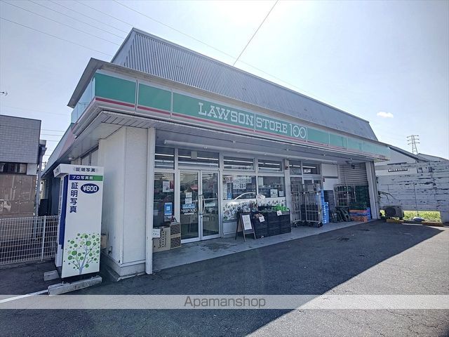 コンビニ　ローソンストア１００（コンビニ）まで492m