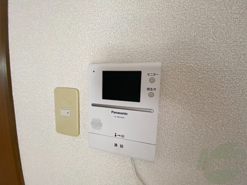 セキュリティ　インターホンで来客確認ができます。安心ですね。