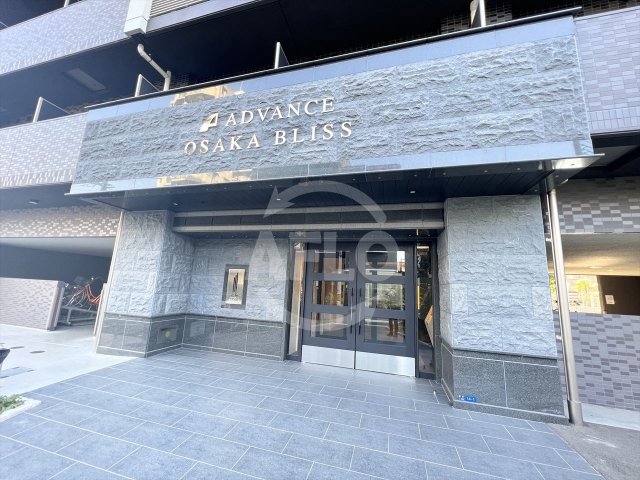 エントランス　アドバンス大阪ブリス　エントランス