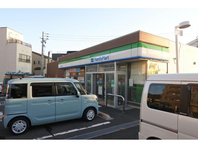 コンビニ　ファミリーマート鳥取田園町店（コンビニ）まで1124m
