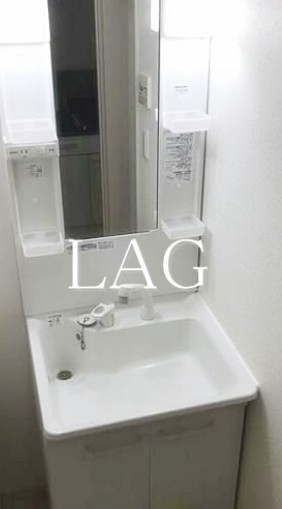 洗面設備　洗面台です。