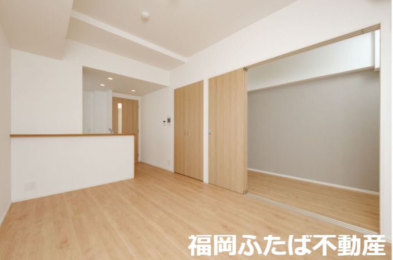 ネストピア博多Side Terraceの居間写真