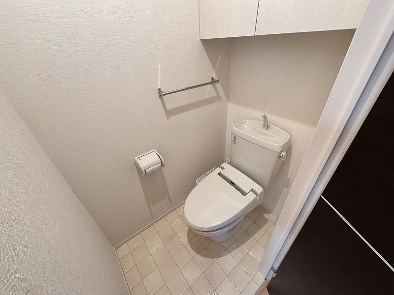 トイレ　別のお部屋のお写真です