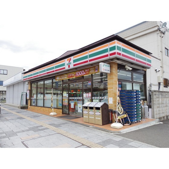 コンビニ　セブンイレブン広丘駅前店（コンビニ）まで252m