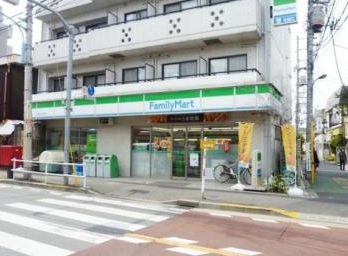 コンビニ　ファミリーマート新宿上落合店（コンビニ）まで223m