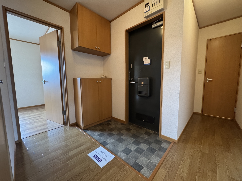 メナジュ夢M棟の玄関写真
