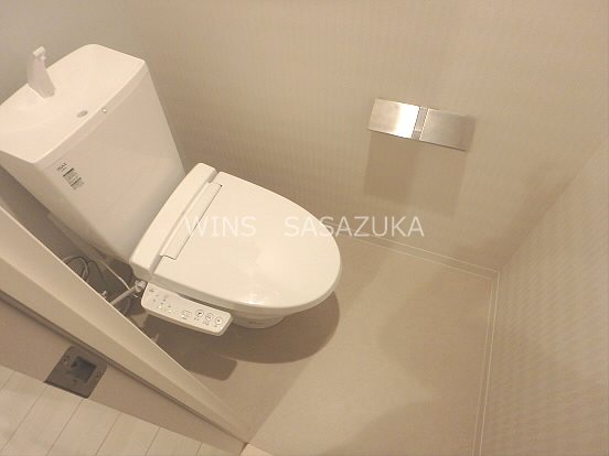 東京メトロ丸ノ内線 方南町駅 徒歩9分 5階建 築8年のトイレ写真
