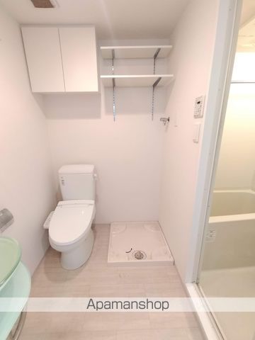 地下鉄御堂筋線 東三国駅 徒歩3分 10階建 築12年のトイレ写真