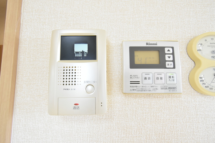 セキュリティ　モニターホン＆給湯器リモコン