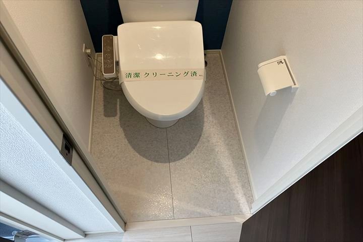 トイレ　別部屋参照