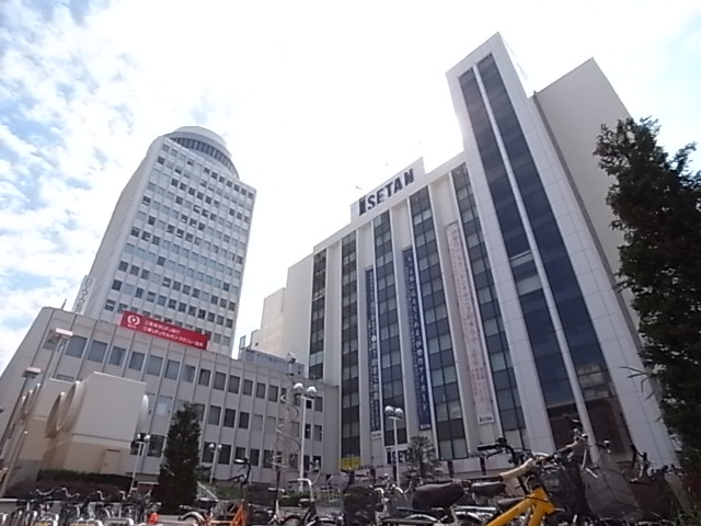 ショッピングセンター　伊勢丹松戸店（ショッピングセンター）まで160m