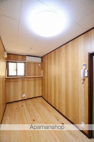 下林アパートAの居間写真