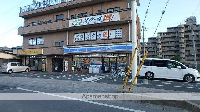 コンビニ　ローソン（コンビニ）まで626m