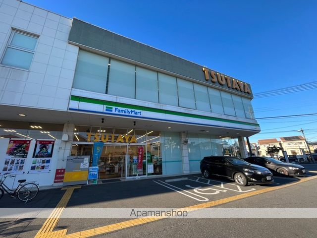 コンビニ　ファミリーマートＴＳＵＴＡＹＡ大宮指扇店（コンビニ）まで578m