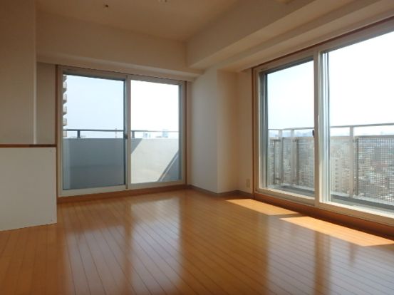 サンクレール荒川ブランガーデンの居間写真