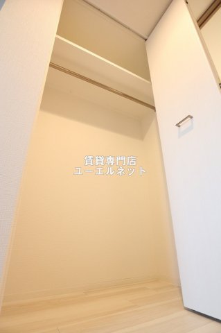 収納　クローゼット付きでお部屋もスッキリ♪