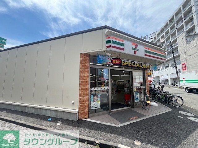 コンビニ　セブンイレブン横浜十日市場駅南口店（コンビニ）まで340m