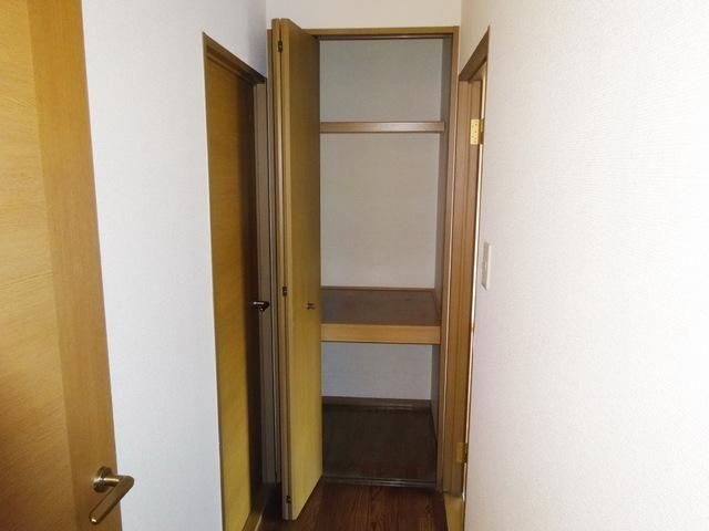 その他設備　★廊下に収納が有ります★
