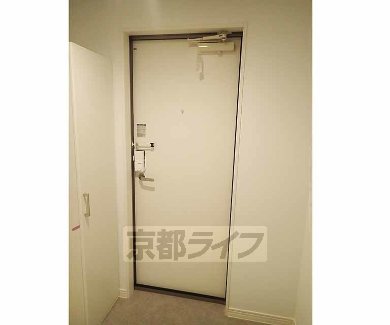 その他設備　しっかりとしたドアです。