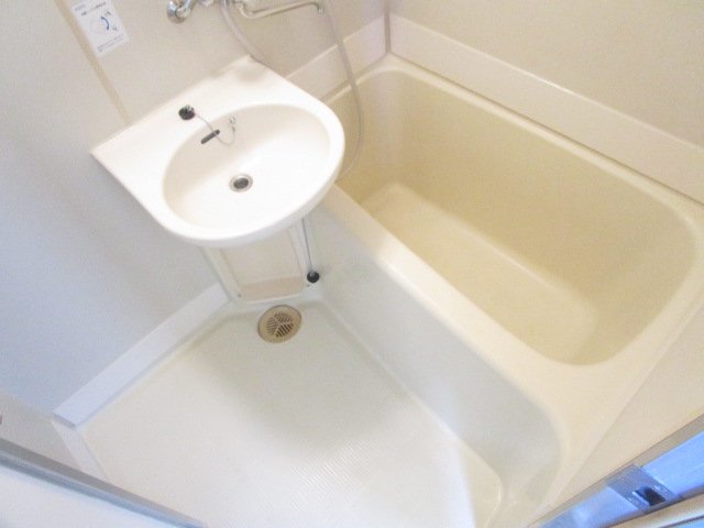 バス・シャワールーム　バスルーム