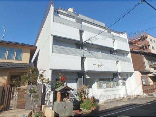 京都市北区紫野上野町のマンションの建物外観