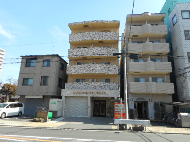 厚木市厚木町のマンションの建物外観